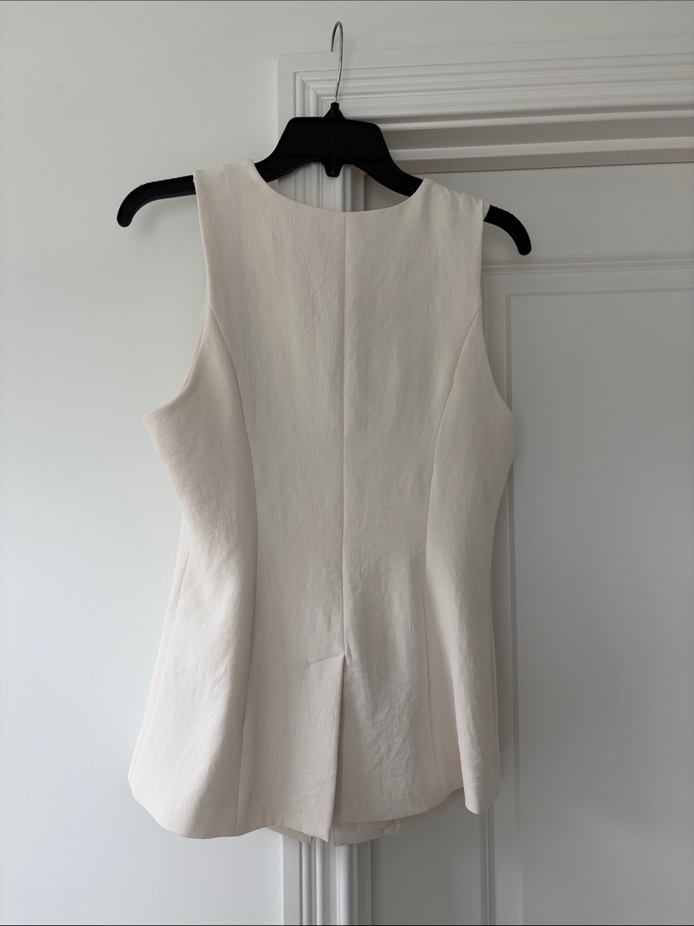 Target Cream Button-Front Sleeveless Tunic - Picture 3 of 3